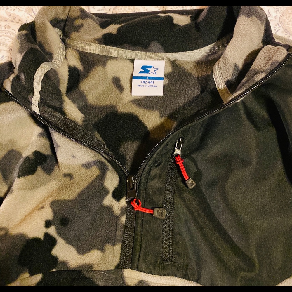 Men’s Starter Pullover - Size: Large